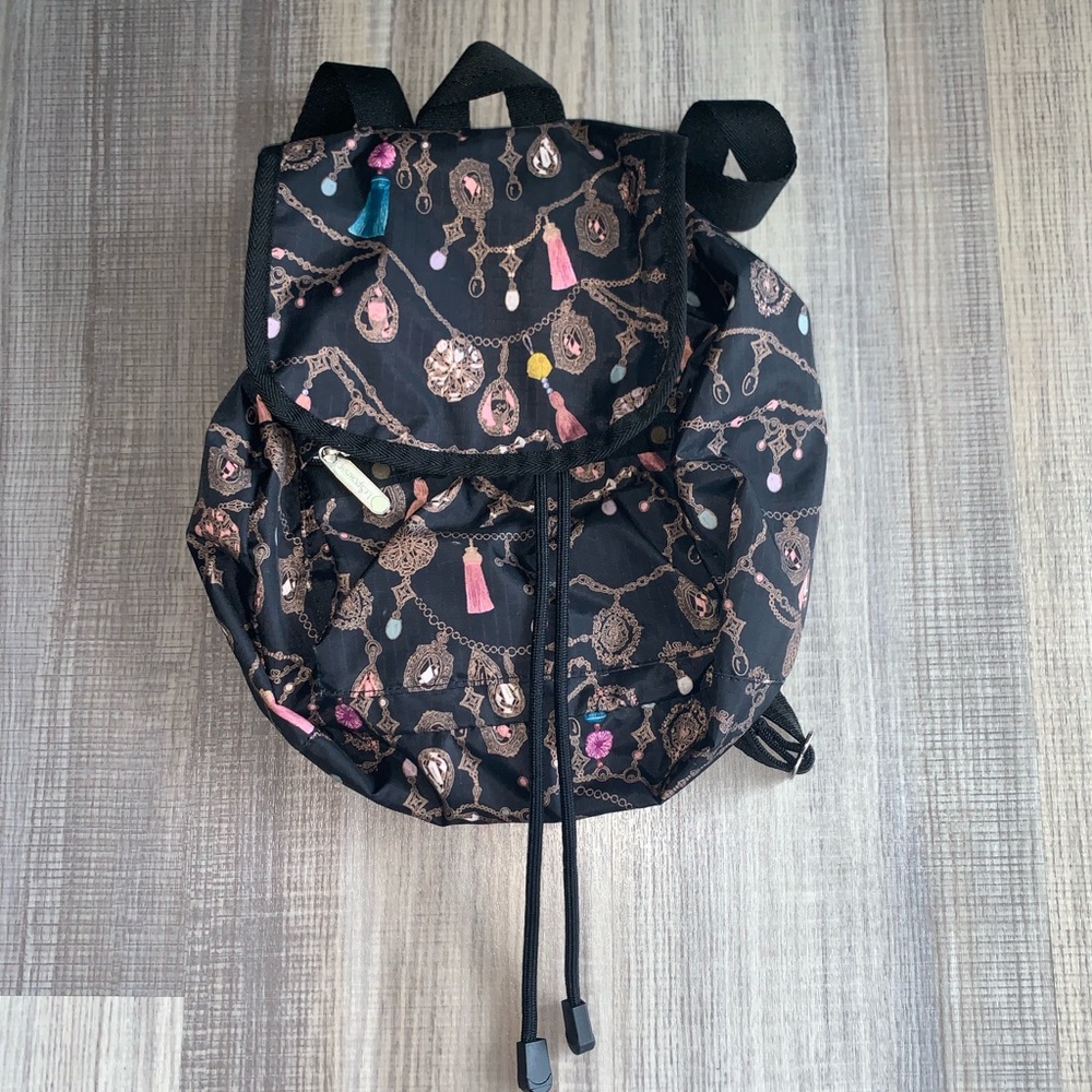 Lesportsac back pack